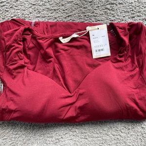 NWT-Inlyric Bodysuit. Size M. V Neck w/ Shaping/Padding in Bodice. Long Sleeves.